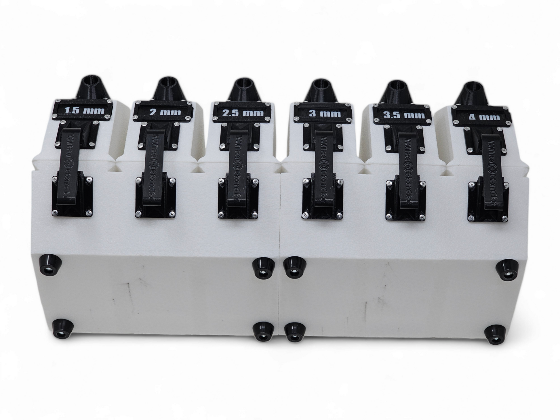 The bottom and feet of the A5 Bonsai Wire Condo