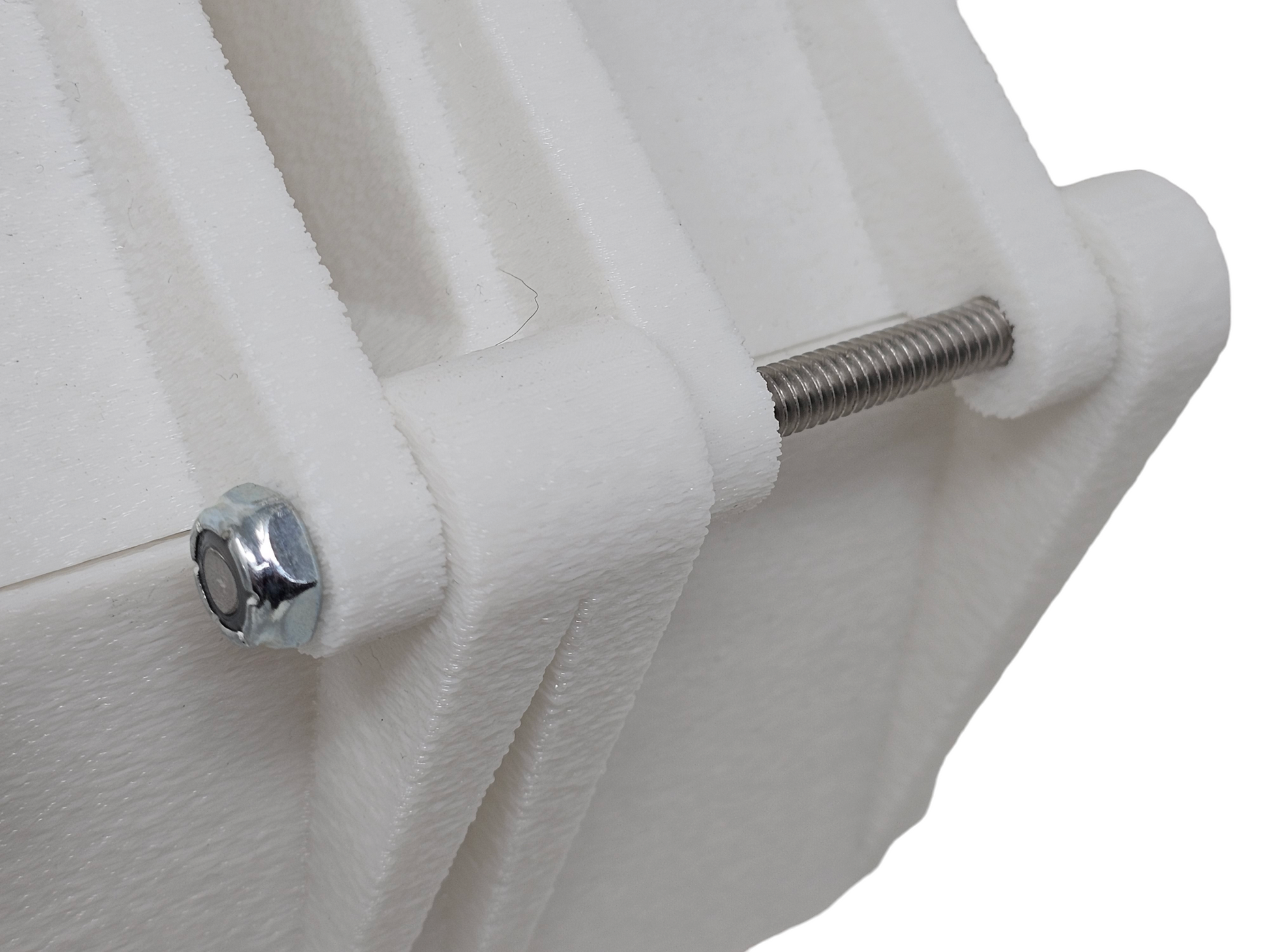 Close Up of the hinge for the A5 Bonsai Wire Condo.